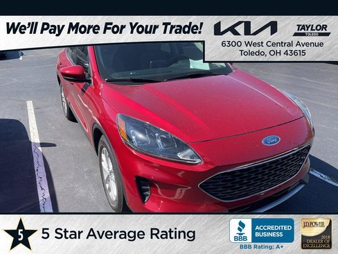 Used 2020 Ford Escape SE FWD image 1