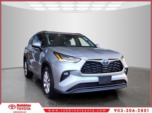Used 2023 Toyota Highlander Limited image 1