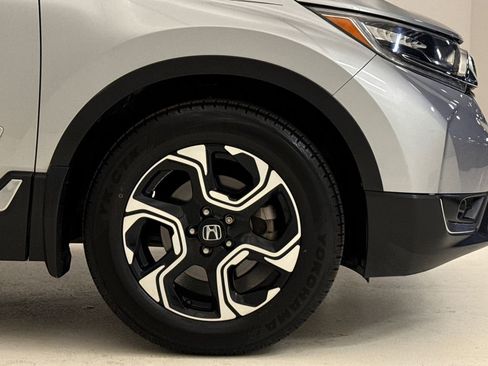 Used 2018 Honda CR-V Touring image 6