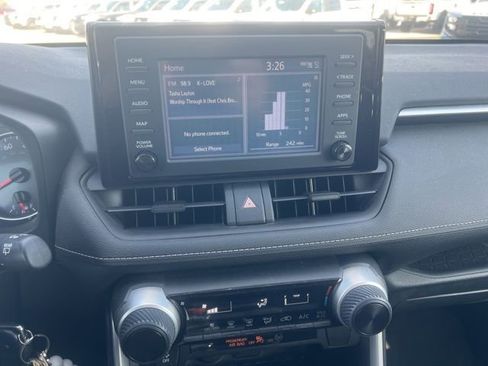 Used 2019 Toyota RAV4 LE image 13