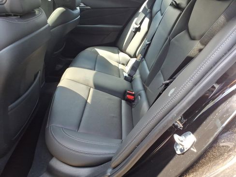 Used 2025 Cadillac CT4 Premium Luxury image 7