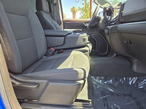 Used 2025 Chevrolet Silverado 1500 LT RWD image 14