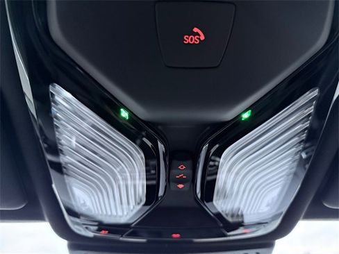 Used 2024 BMW X3 xDrive30i w/ Premium Package image 33