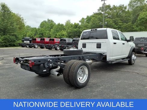 New 2026 RAM 5500 Tradesman AWD/4WD image 7