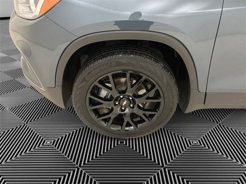 Used 2022 Chevrolet Trax LT w/ Driver Confidence Package image 9