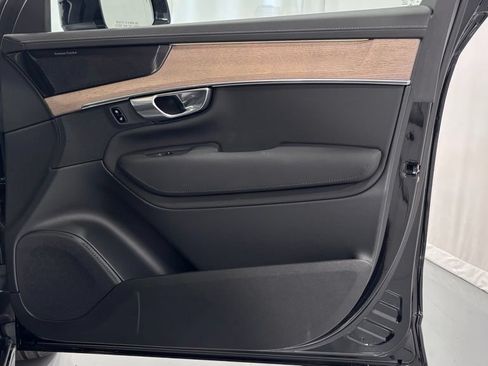 Certified 2026 Volvo XC90 B6 Plus AWD/4WD image 20