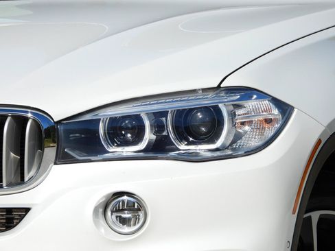 Used 2018 BMW X5 sDrive35i RWD image 4