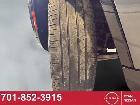 Used 2024 Jeep Wagoneer 4WD w/ Convenience Group I image 24