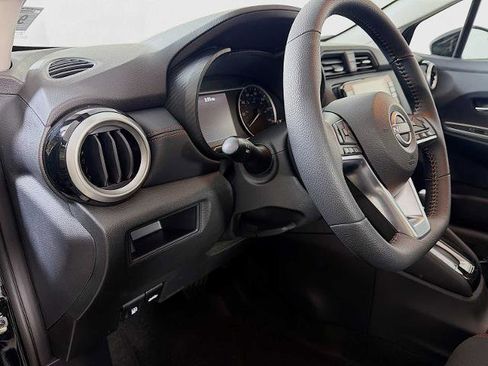 Certified 2025 Nissan Versa SR w/ Trunk Package FWD image 8