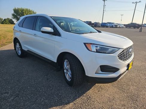 Used 2023 Ford Edge SEL AWD/4WD image 7
