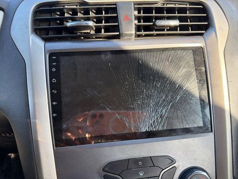 Used 2013 Ford Fusion SE image 11