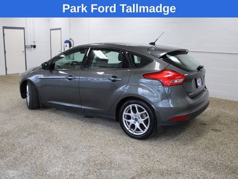 Used 2015 Ford Focus SE w/ Equipment Group 201A image 2