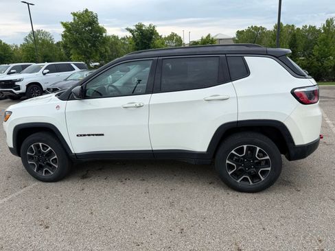 Used 2020 Jeep Compass Trailhawk w/ Cold Weather Group AWD/4WD image 8