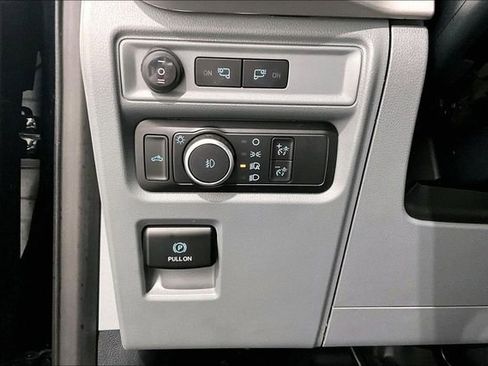 Used 2022 Ford F150 XLT w/ Equipment Group 301A Mid image 17