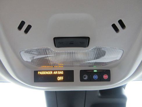 Used 2024 Chevrolet Trax LS w/ LS Convenience Package image 31