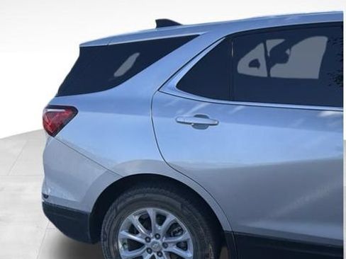 Used 2021 Chevrolet Equinox LT AWD/4WD image 19