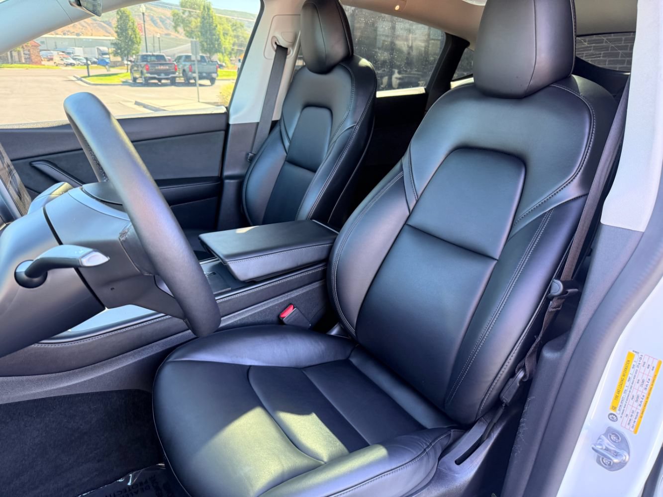 Used 2022 Tesla Model Y Performance AWD/4WD image 17