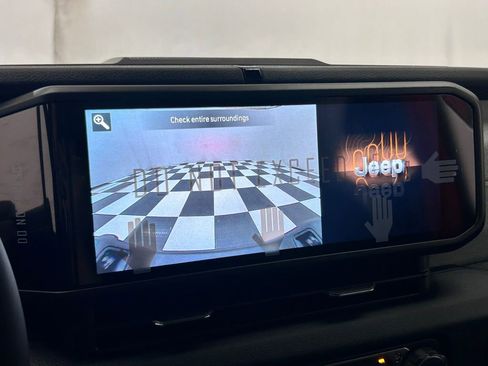 New 2025 Jeep Gladiator Sport image 26