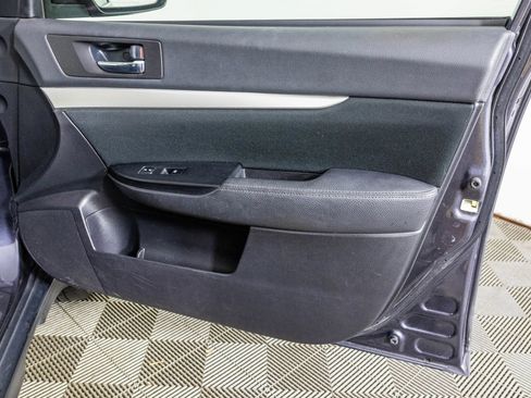 Used 2013 Subaru Outback 2.5i Premium w/ All-Weather Pkg AWD/4WD image 45