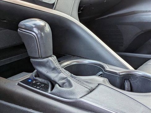 Used 2021 Toyota Camry SE image 14