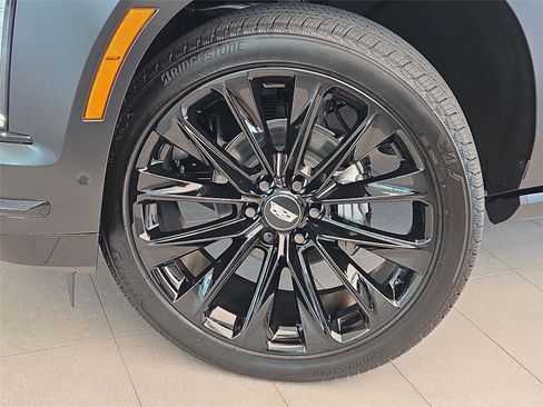 New 2026 Cadillac Escalade Platinum Sport w/ LPO, ONYX Package AWD/4WD image 8