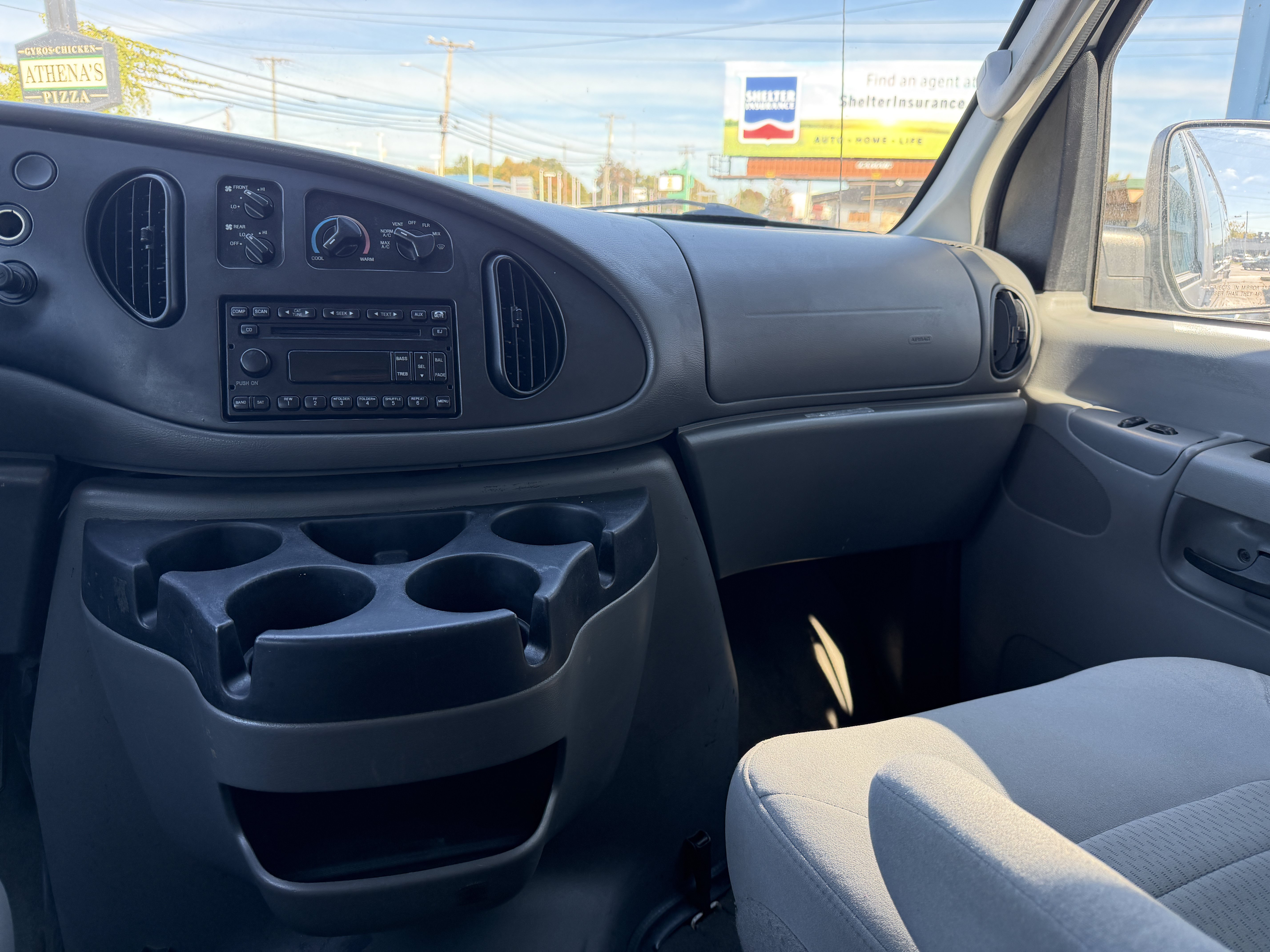 Used 2008 Ford E-350 and Econoline 350 XL RWD image 23