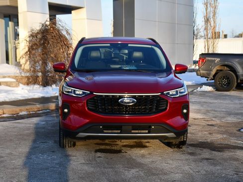 Used 2024 Ford Escape Platinum image 10