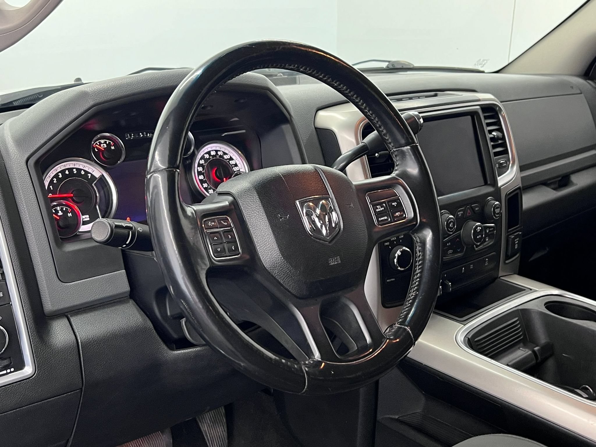 Used 2018 RAM 2500 SLT w/ Protection Group AWD/4WD image 4