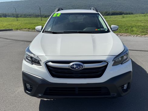 Used 2022 Subaru Outback Premium w/ Popular Package #1 AWD/4WD image 9