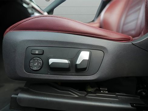 Used 2020 BMW X4 M40i w/ Executive Package image 21