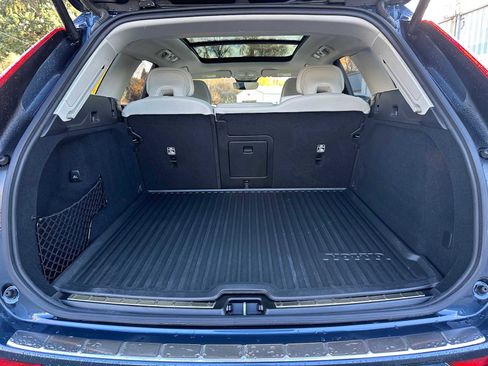 Used 2025 Volvo XC60 B5 Ultra w/ Protection Package Premier image 14