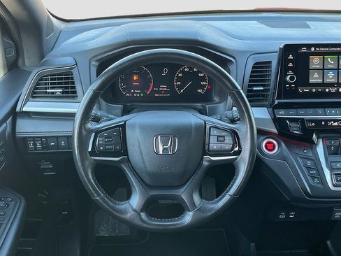 Used 2025 Honda Odyssey Sport-L image 11
