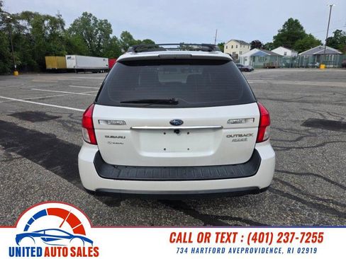 Used 2009 Subaru Outback 2.5i Special Edition AWD/4WD image 4