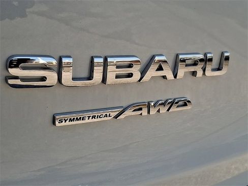 Used 2025 Subaru Ascent Premium image 32