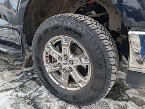 Used 2021 Ford F150 XLT w/ Equipment Group 302A High image 9