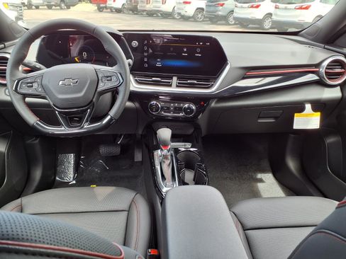 New 2026 Chevrolet Trax RS w/ Sunroof Package image 7