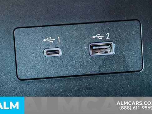 Used 2024 Nissan Pathfinder SV w/ SV Premium Package image 39