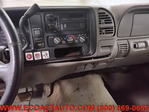 Used 1997 GMC Sierra 1500 2WD Extended Cab w/ Image Max Pkg image 12