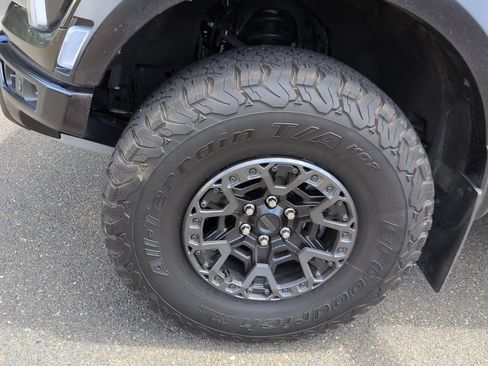 Used 2024 Ford F150 Raptor w/ Equipment Group 803A Raptor R AWD/4WD image 39