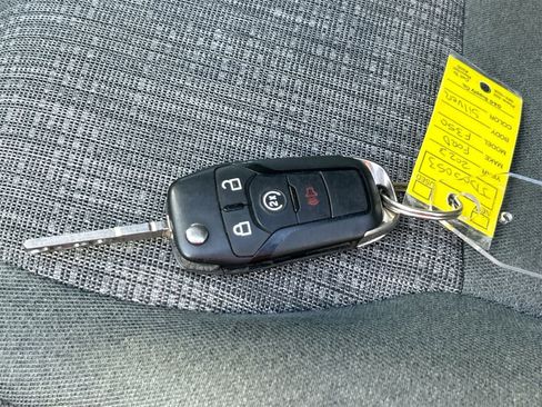 Used 2023 Ford F350 XLT image 35