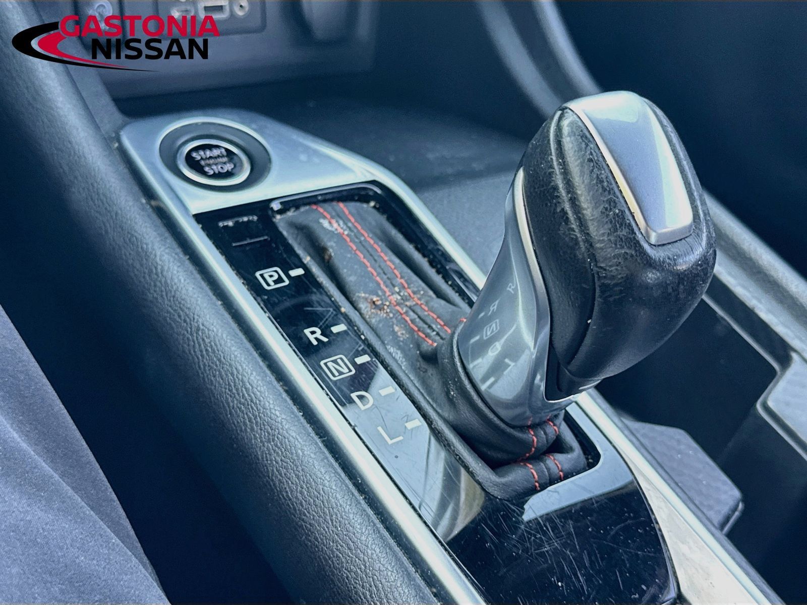 Used 2025 Nissan Sentra SR FWD image 22