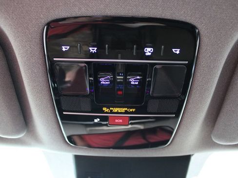 Used 2025 Hyundai Santa Fe Limited AWD/4WD image 34