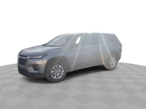 Certified 2023 Chevrolet Traverse LS image 4