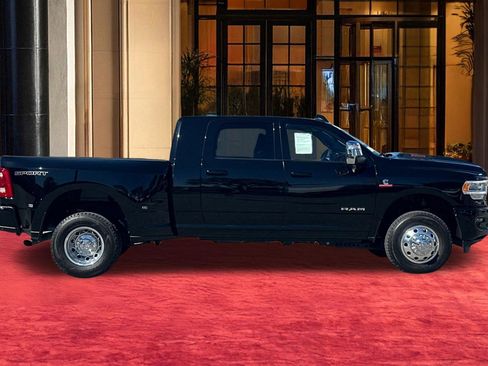 Used 2024 RAM 3500 Laramie w/ Sport Appearance Package image 9