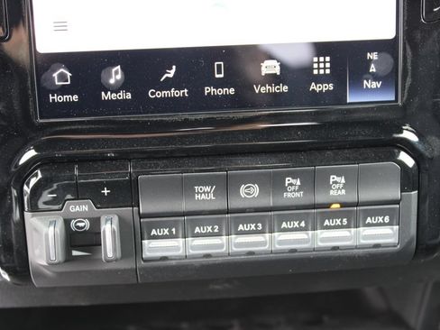 Used 2026 RAM 3500 Tradesman AWD/4WD image 18