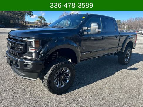 Used 2022 Ford F250 Lariat w/ Black Appearance Package image 1