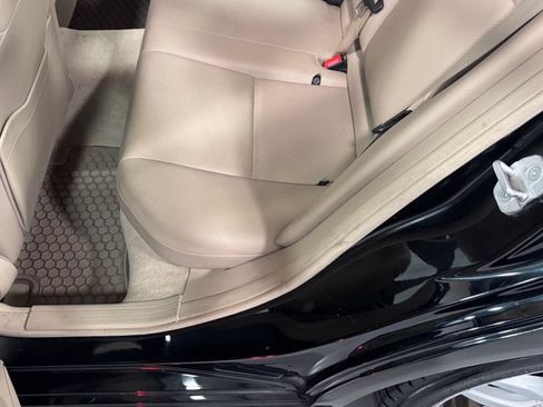 Used 2014 Mercedes-Benz C 300 4MATIC Sedan image 22