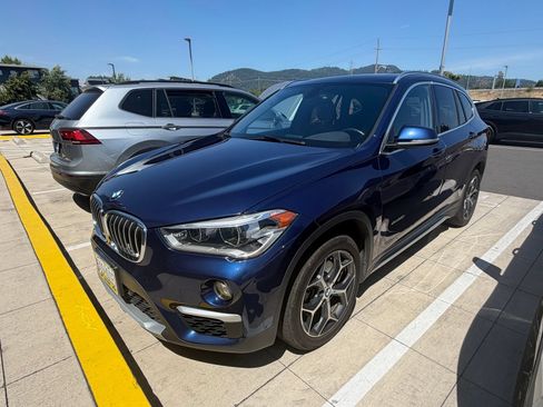Used 2017 BMW X1 xDrive28i AWD/4WD image 1