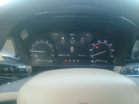 Used 2022 Lincoln Corsair AWD w/ Equipment Group 101A image 23