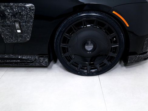 Used 2025 Rolls-Royce Spectre Black Badge w/ Spectre Enhancement Package image 33